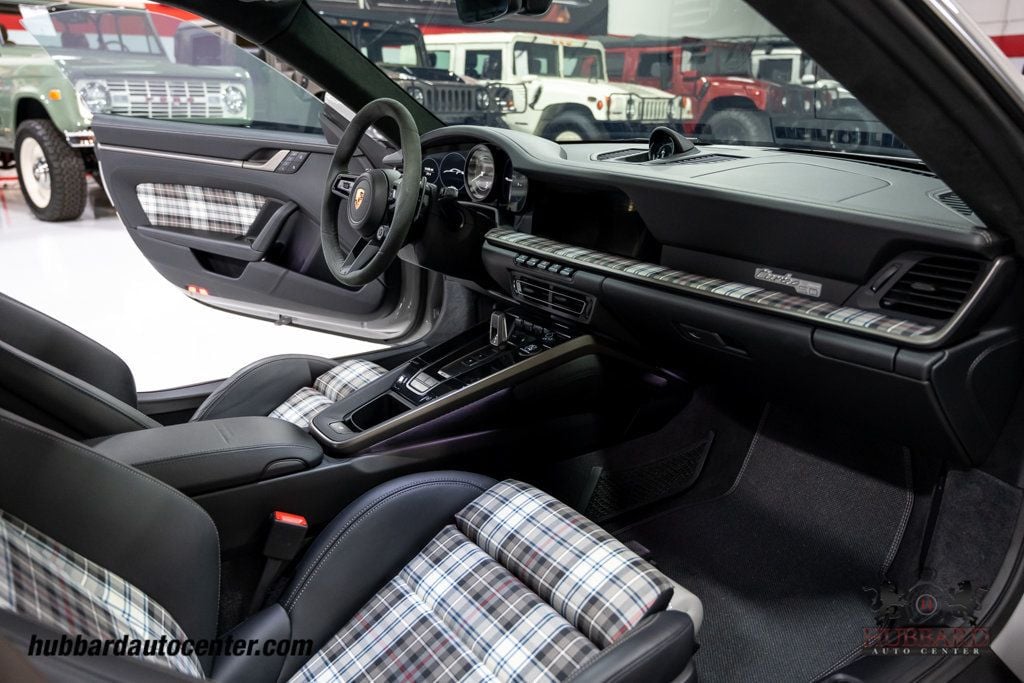 2025 Porsche 911 Turbo 50  - 22973525 - 25