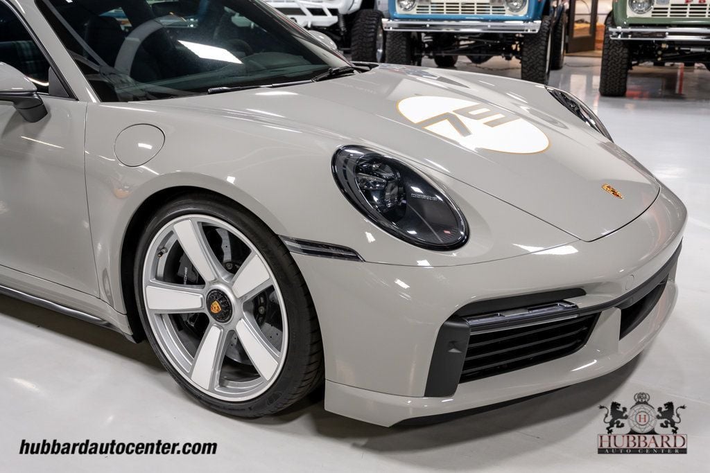 2025 Porsche 911 Turbo 50  - 22973525 - 31