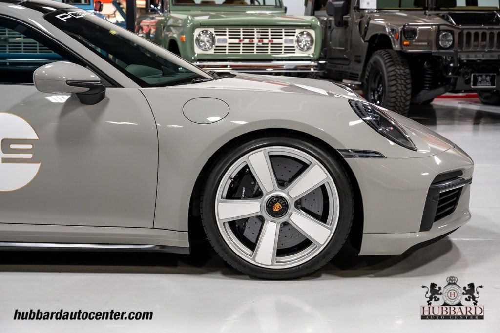 2025 Porsche 911 Turbo 50  - 22973525 - 33