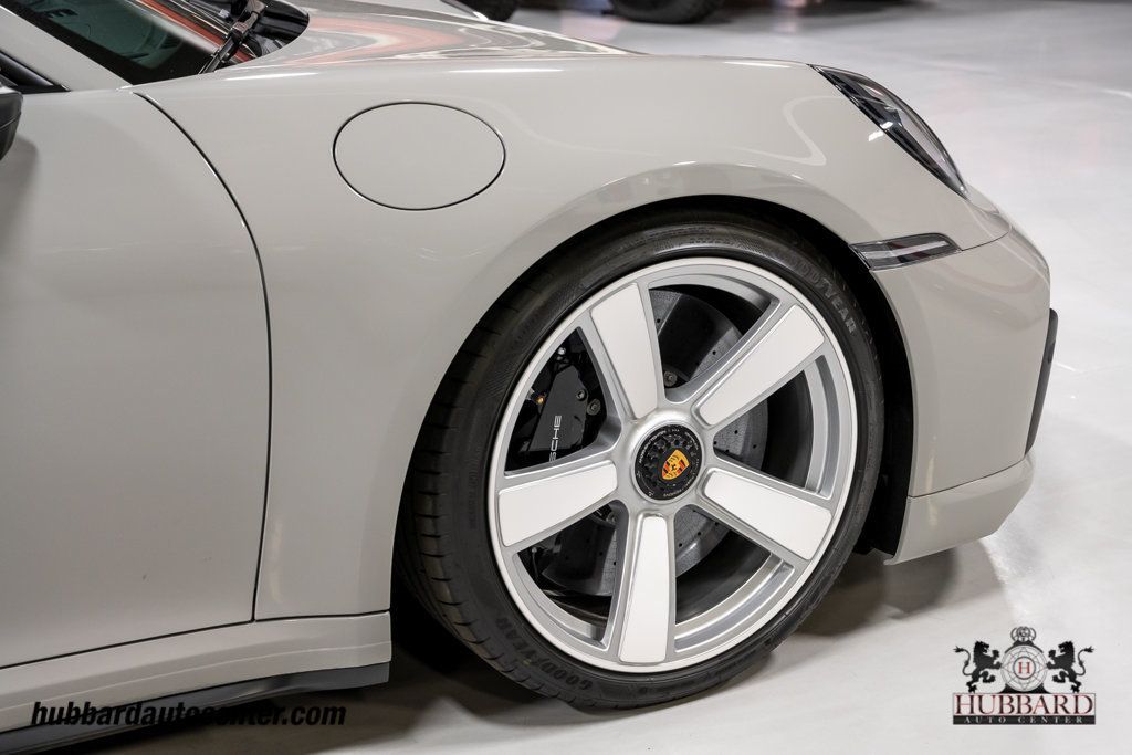 2025 Porsche 911 Turbo 50  - 22973525 - 35