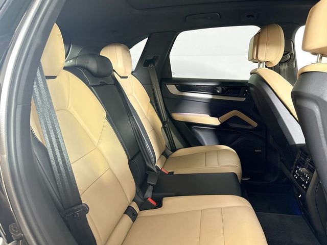 2025 Porsche Cayenne AWD - 23051177 - 18