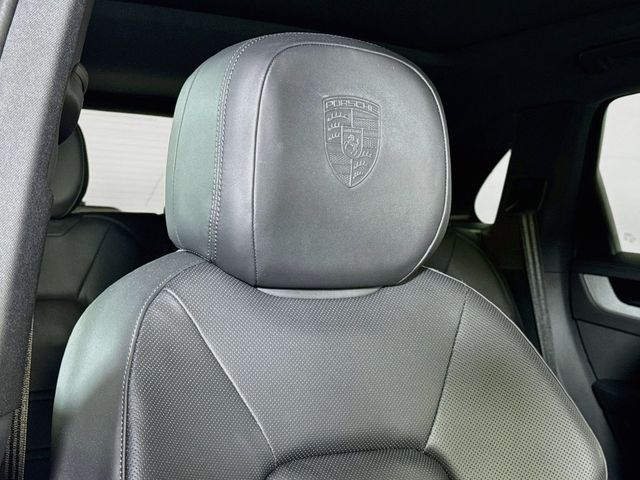 2025 Porsche Cayenne AWD - 23093904 - 25