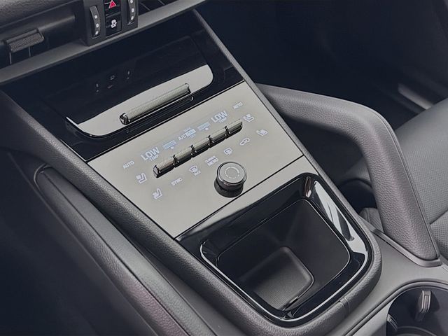 2025 Porsche Cayenne AWD - 23038890 - 19