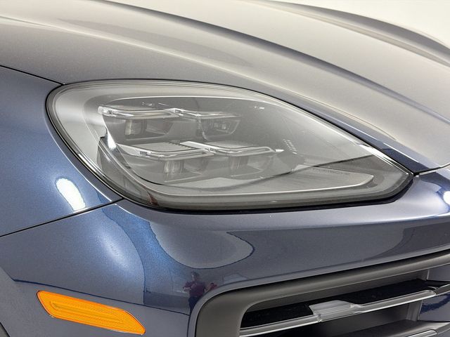 2025 Porsche Cayenne AWD - 23038890 - 31