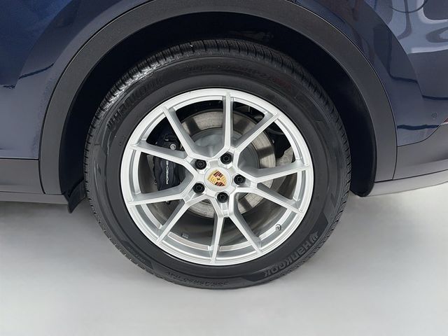 2025 Porsche Cayenne AWD - 23038890 - 32