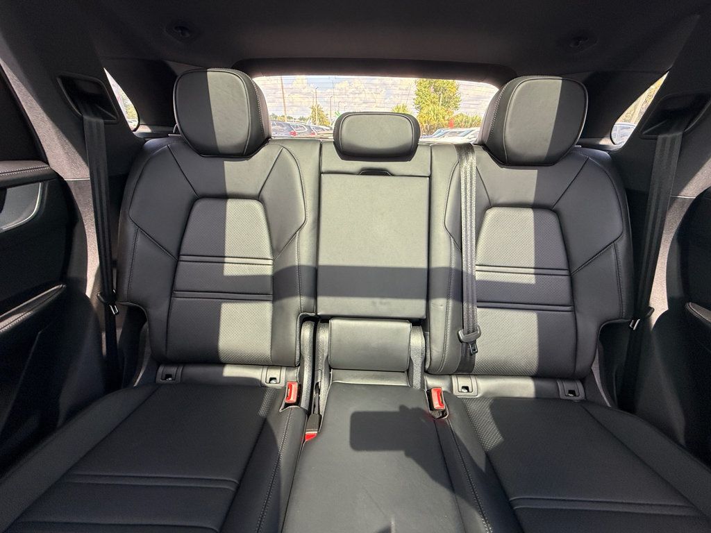 2025 Porsche Cayenne AWD - 23064064 - 17