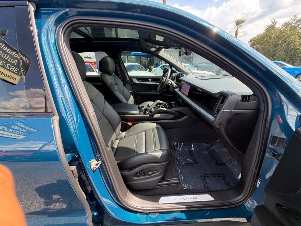 2025 Porsche Cayenne AWD - 23064064 - 33