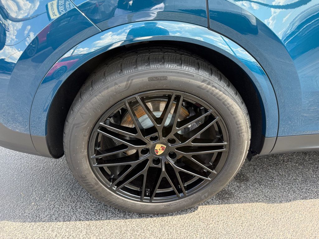 2025 Porsche Cayenne AWD - 23064064 - 38
