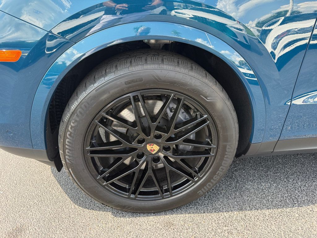 2025 Porsche Cayenne AWD - 23064064 - 40