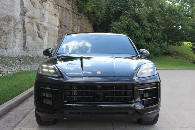 2025 Porsche Cayenne Coupe AWD - 23035172 - 1