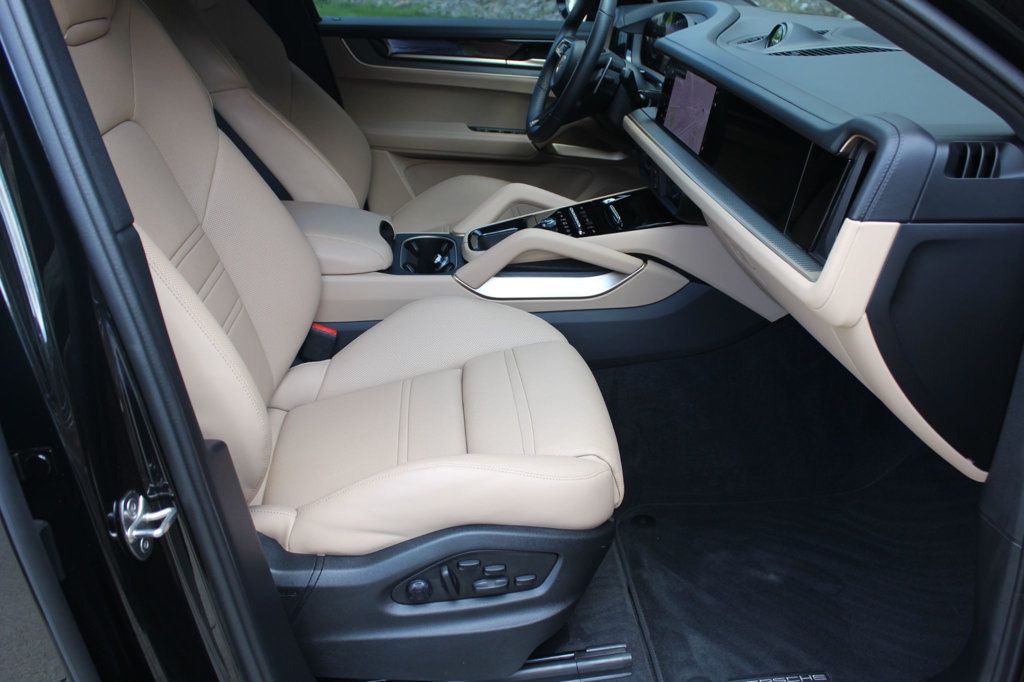 2025 Porsche Cayenne Coupe AWD - 23035172 - 23