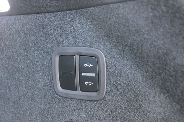 2025 Porsche Cayenne Coupe AWD - 23035172 - 32