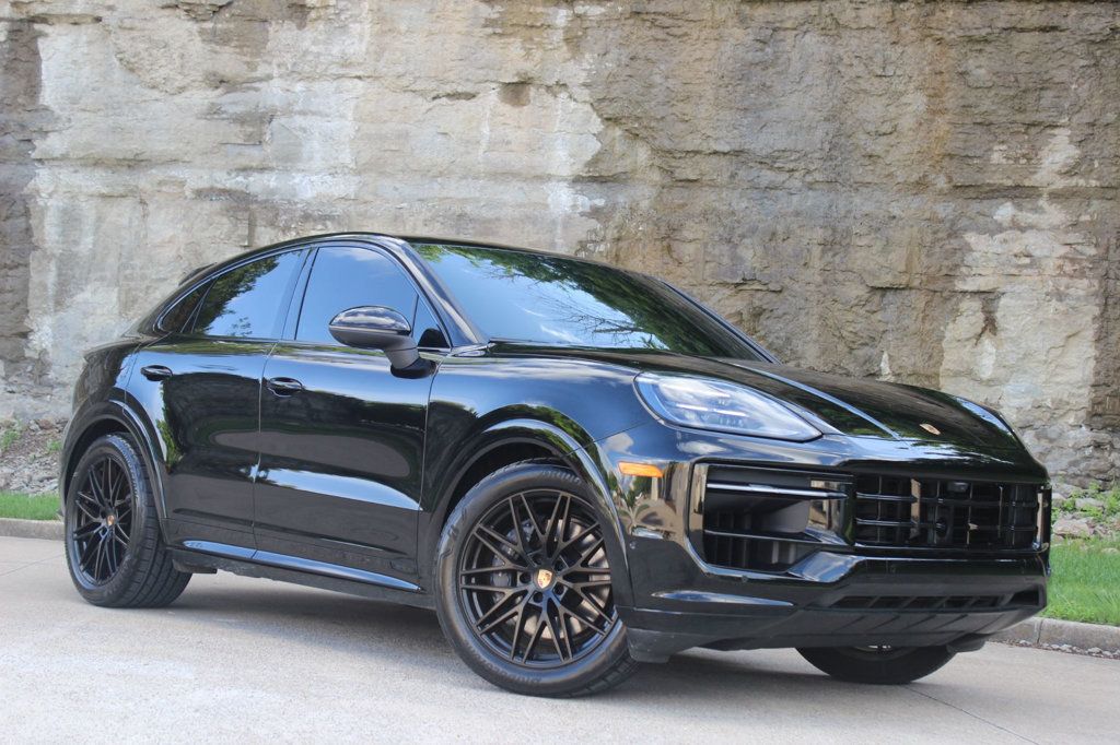 2025 Porsche Cayenne Coupe AWD - 23035172 - 46