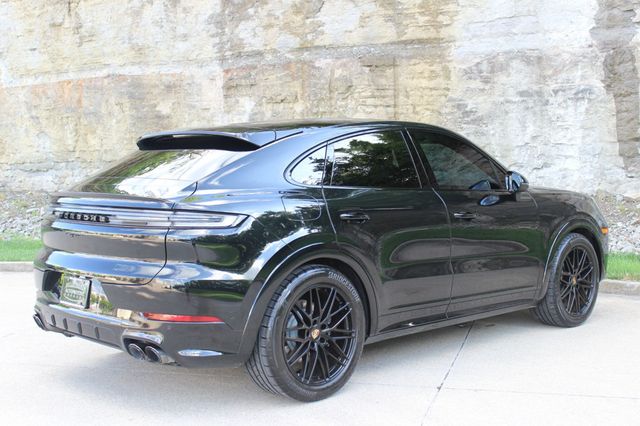 2025 Porsche Cayenne Coupe AWD - 23035172 - 4