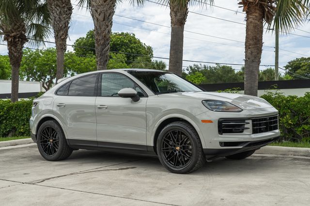 2025 Porsche Cayenne Coupe AWD - 23034450 - 9