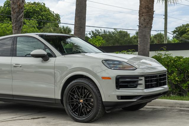 2025 Porsche Cayenne Coupe AWD - 23034450 - 10