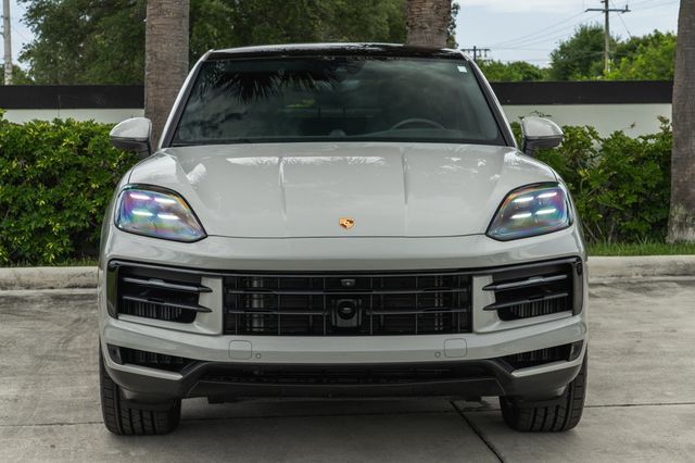 2025 Porsche Cayenne Coupe AWD - 23034450 - 11
