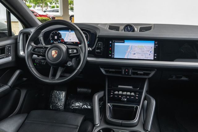 2025 Porsche Cayenne Coupe AWD - 23034450 - 18