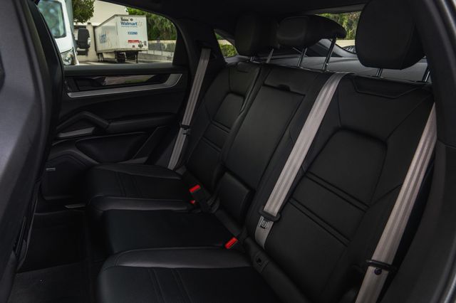 2025 Porsche Cayenne Coupe AWD - 23034450 - 21