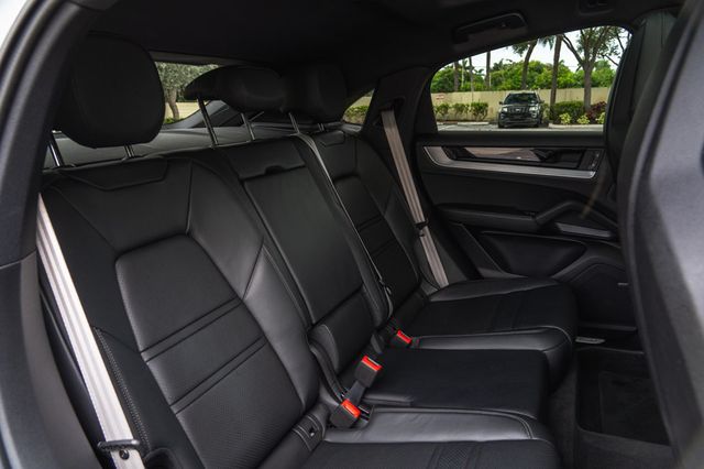 2025 Porsche Cayenne Coupe AWD - 23034450 - 22