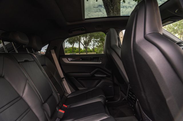 2025 Porsche Cayenne Coupe AWD - 23034450 - 23