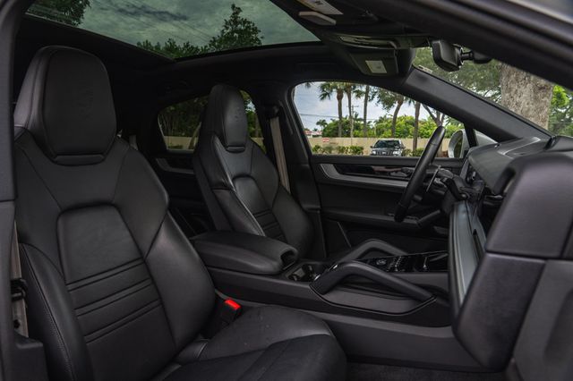 2025 Porsche Cayenne Coupe AWD - 23034450 - 25
