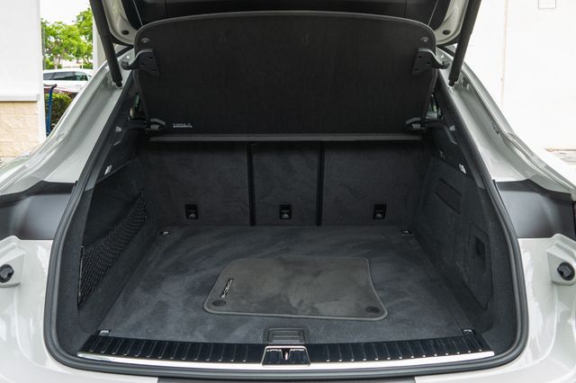 2025 Porsche Cayenne Coupe AWD - 23034450 - 32