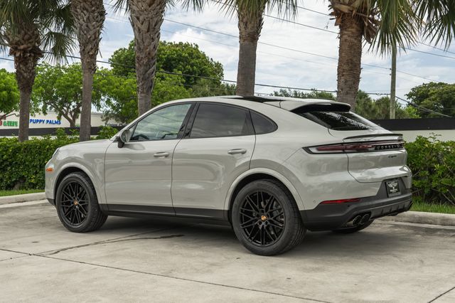 2025 Porsche Cayenne Coupe AWD - 23034450 - 3
