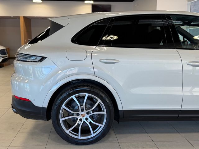 2025 Porsche Cayenne E-Hybrid AWD - 23097667 - 16