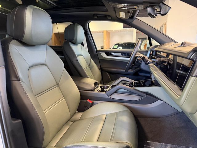 2025 Porsche Cayenne E-Hybrid AWD - 23097667 - 24