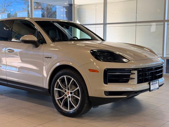 2025 Porsche Cayenne E-Hybrid AWD - 23097667 - 4