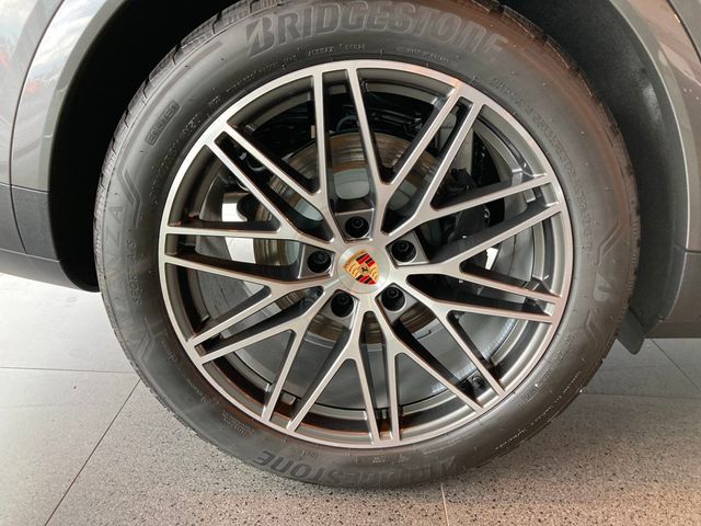 2025 Porsche Cayenne E-Hybrid AWD - 22955791 - 36