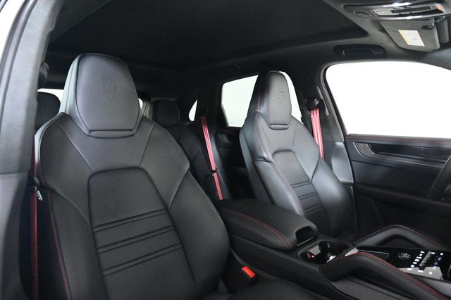 2025 Porsche Cayenne GTS - 22989638 - 17