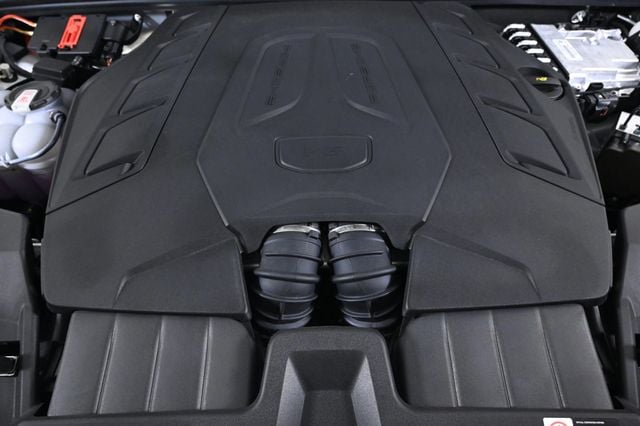 2025 Porsche Cayenne GTS - 22989638 - 25