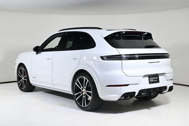 2025 Porsche Cayenne GTS - 22989638 - 2