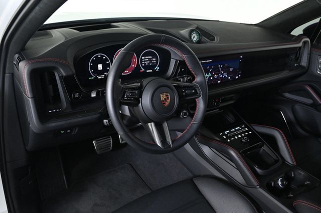 2025 Porsche Cayenne GTS - 22989638 - 3