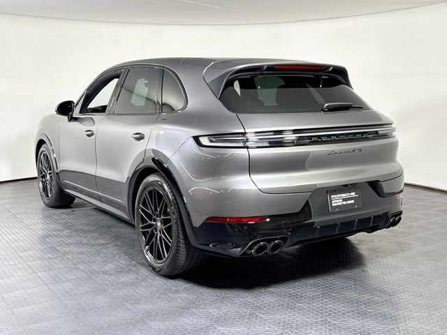 2025 Porsche Cayenne GTS - 23085448 - 2