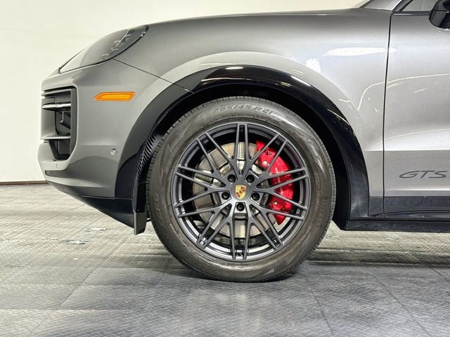2025 Porsche Cayenne GTS - 23085448 - 29