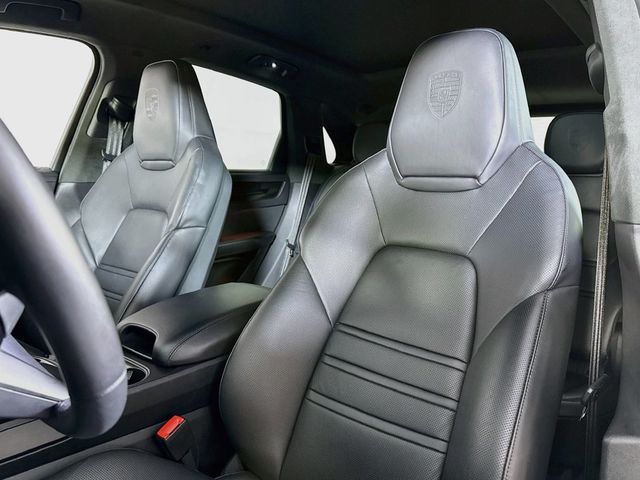 2025 Porsche Cayenne GTS - 23085448 - 4