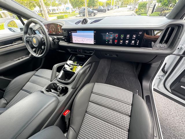 2025 Porsche Cayenne GTS Coupe AWD - 22956149 - 21