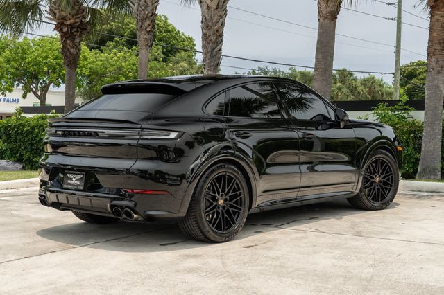 2025 Porsche Cayenne GTS Coupe AWD - 23037995 - 10