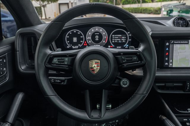 2025 Porsche Cayenne GTS Coupe AWD - 23037995 - 15