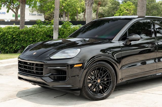 2025 Porsche Cayenne GTS Coupe AWD - 23037995 - 1