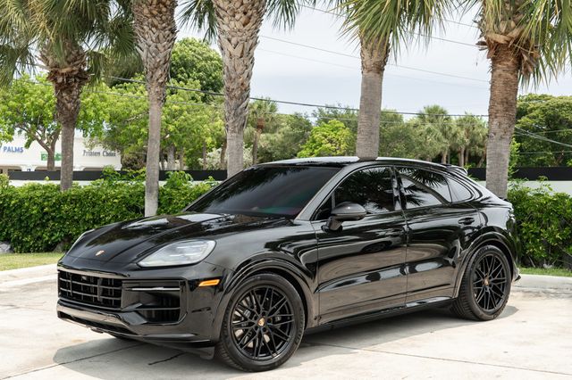 2025 Porsche Cayenne GTS Coupe AWD - 23037995 - 33