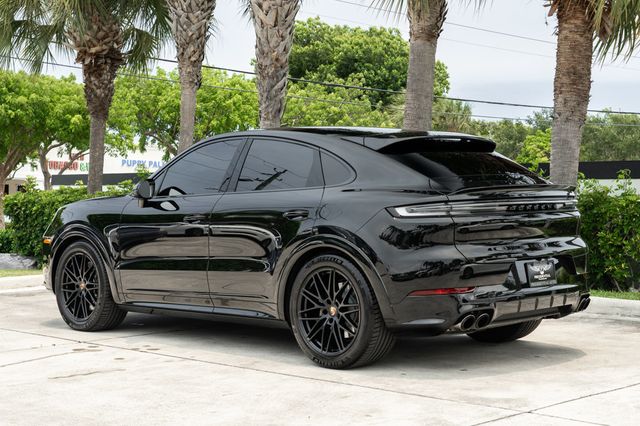 2025 Porsche Cayenne GTS Coupe AWD - 23037995 - 4