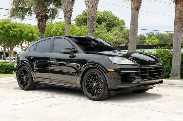 2025 Porsche Cayenne GTS Coupe AWD - 23037995 - 7
