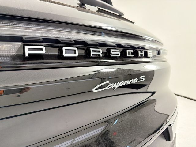 2025 Porsche Cayenne S AWD - 23038869 - 10