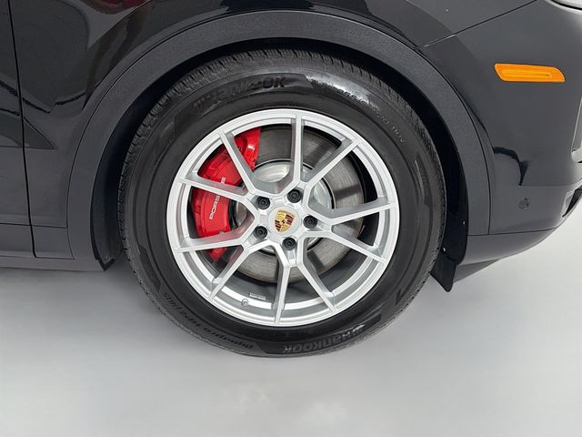 2025 Porsche Cayenne S AWD - 23038869 - 38