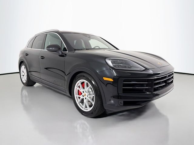 2025 Porsche Cayenne S AWD - 23038869 - 6
