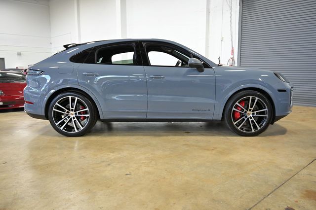 2025 Porsche Cayenne S Coupe AWD - 23007101 - 11